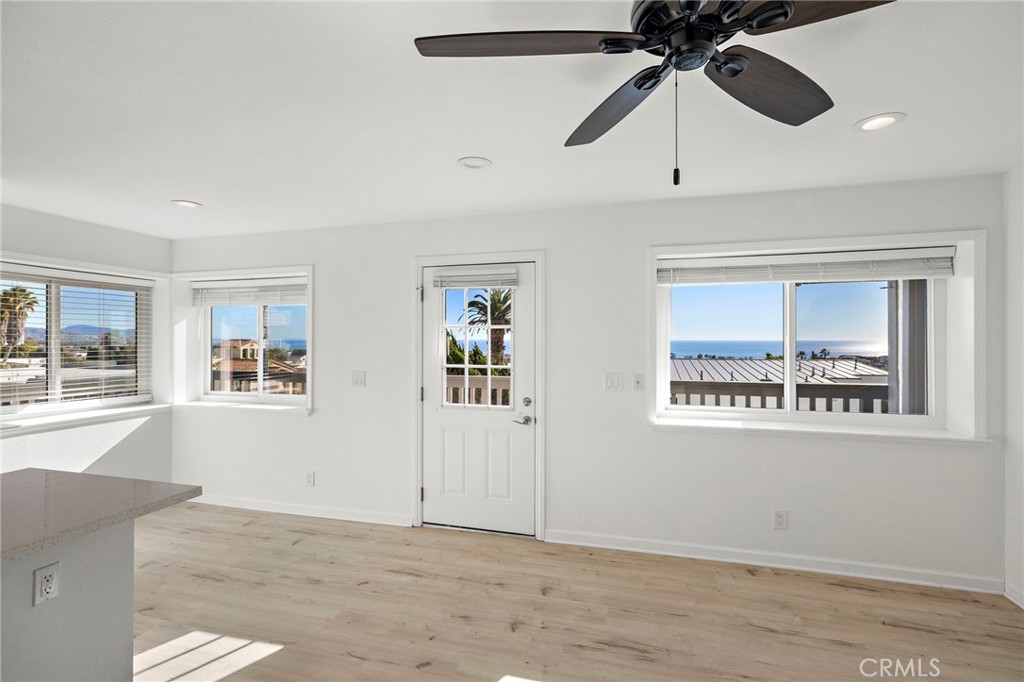 33771 Copper Lantern B