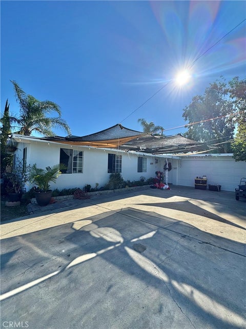 Photo of 16422 Donmetz Street, Granada Hills, CA 91344 (MLS # SR25273864)