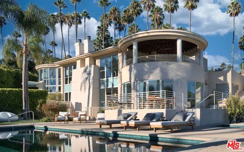 Photo of 816 Monte Leon Drive, Beverly Hills, CA 90210 (MLS # 26661285)