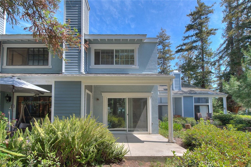 700 E Lake Drive E 7