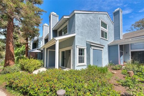 Photo of 700 E Lake Drive E #7, Orange, CA 92866 (MLS # CV26078946)