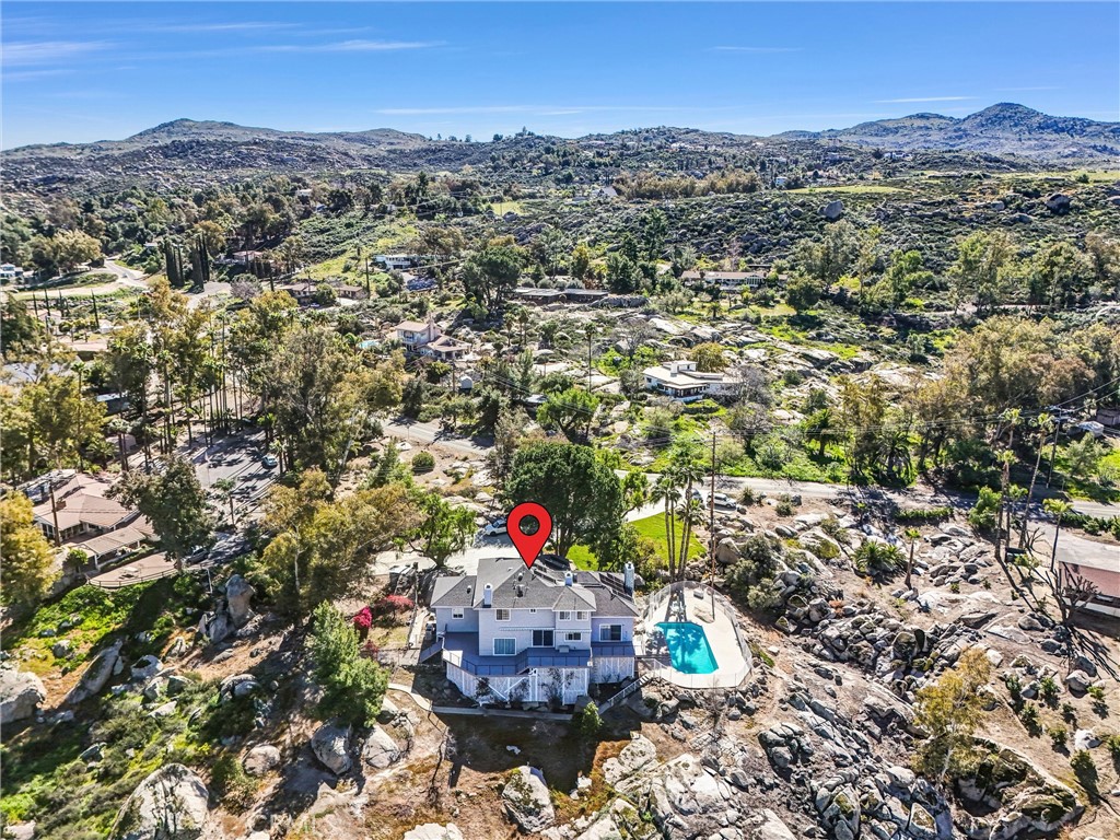 27990 Vista Del Valle