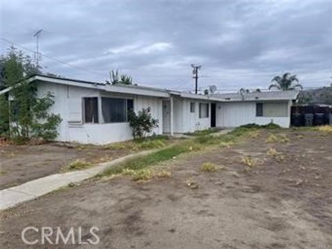 Photo of 41540 Marine Dr, Hemet, CA 92544 (MLS # PW26075756)
