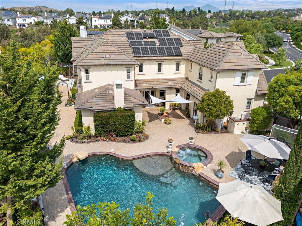 Photo of 5 Cambridge Road, Ladera Ranch, CA 92694 (MLS # OC26068430)