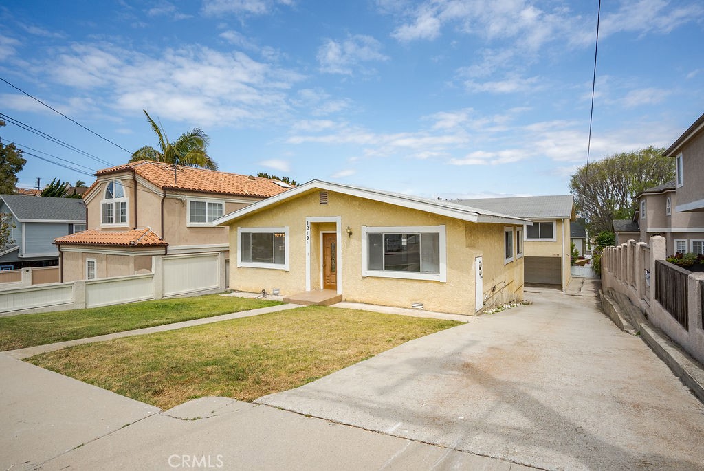 1919 Havemeyer Lane