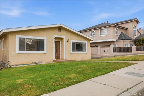 Photo of 1919 Havemeyer Lane, Redondo Beach, CA 90278 (MLS # OC26103853)
