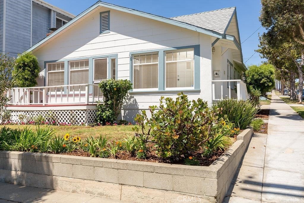 601 Carnelian