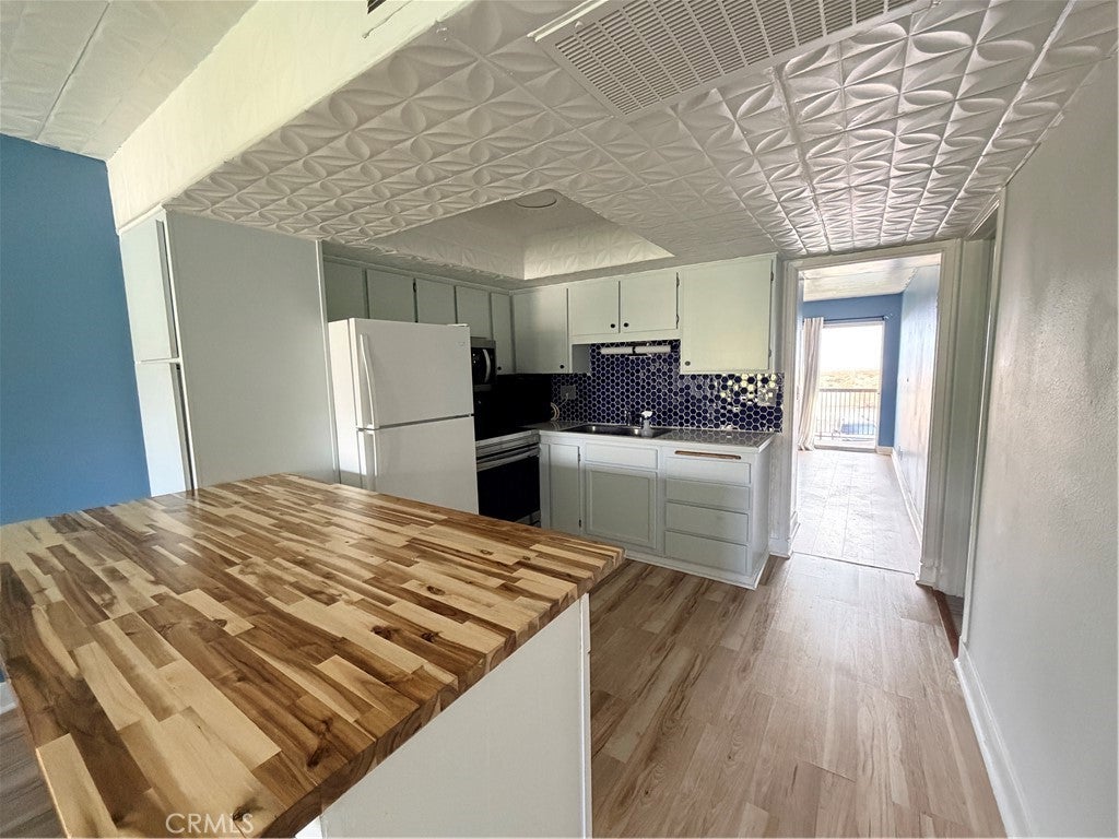 64275 Spyglass 50