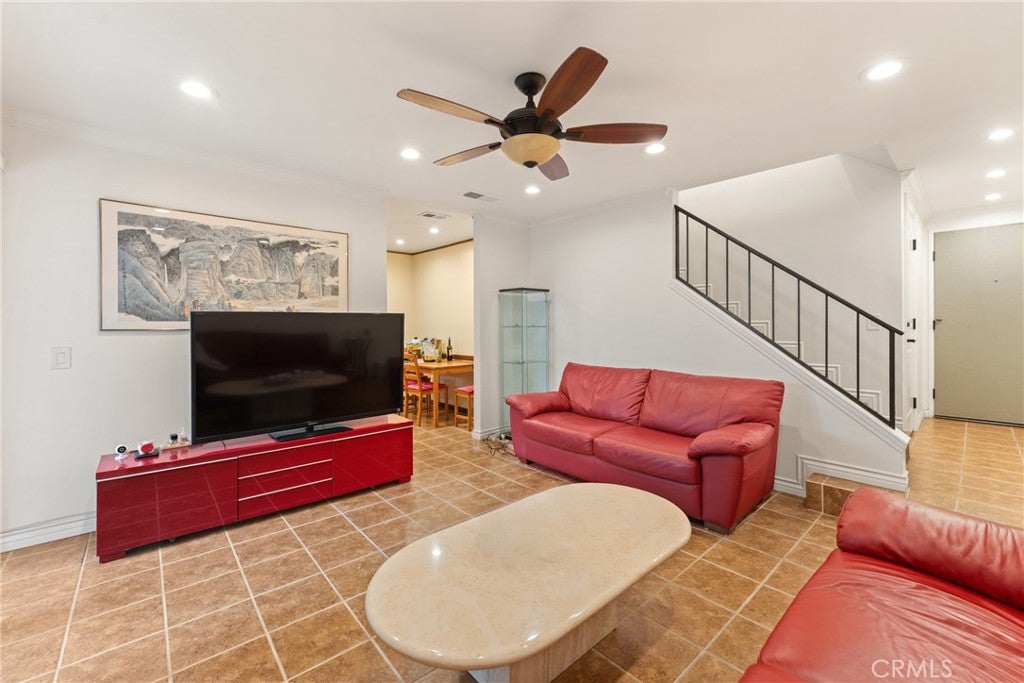 12828 Ramona Blvd 28