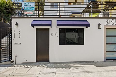 Photo of 2211 Hyperion Ave, Los Angeles, CA 90027 (MLS # SR26079478)