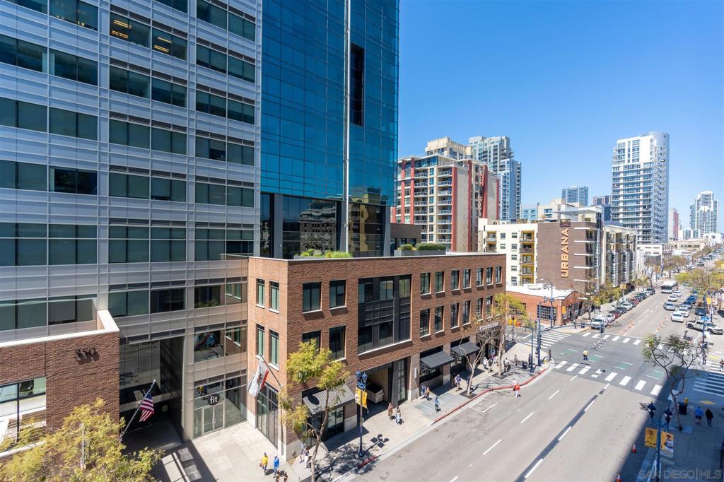 321 10th ave 608