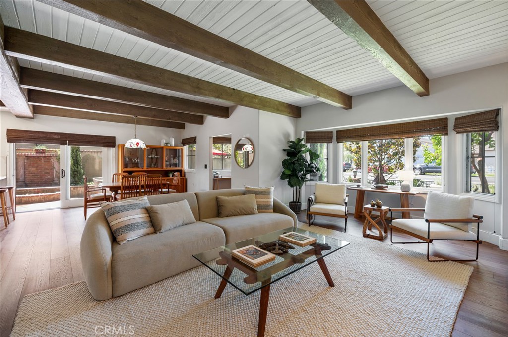 5273 E Appian