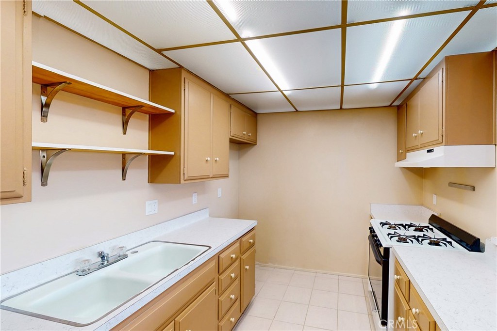 6600 Warner Ave UNIT 88