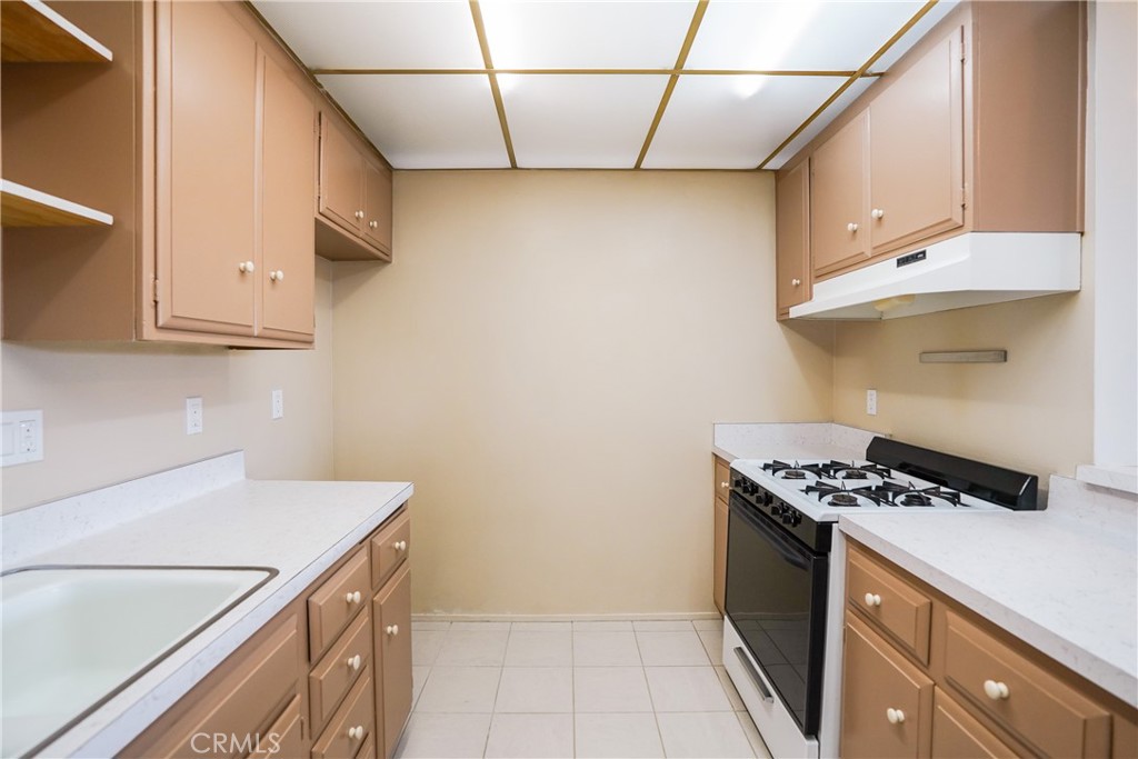 6600 Warner Ave UNIT 88