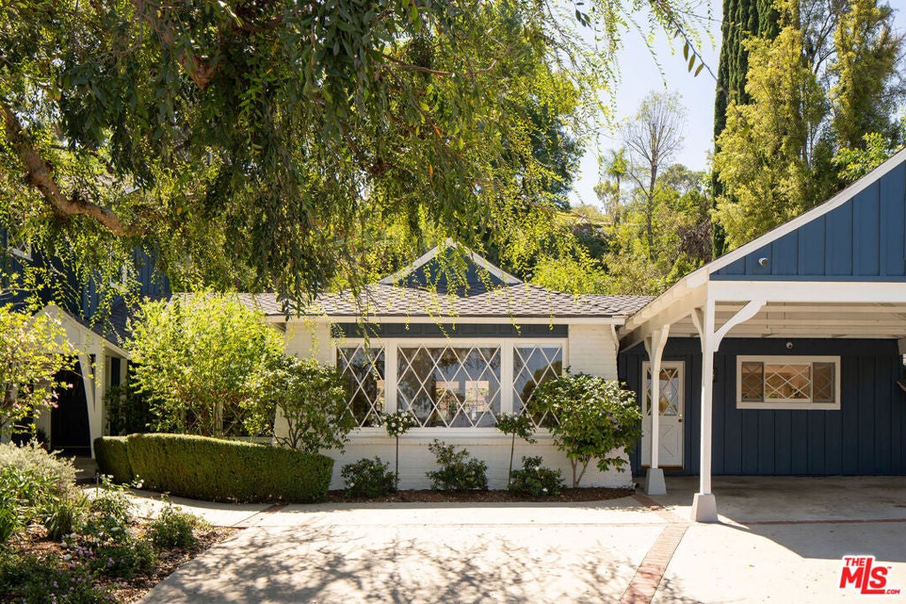17942 Karen Drive