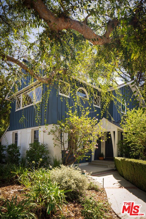 17942 Karen Drive