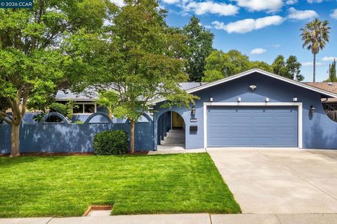 Photo of 1881 Emerald St St, Concord, CA 94518 (MLS # 41132565)