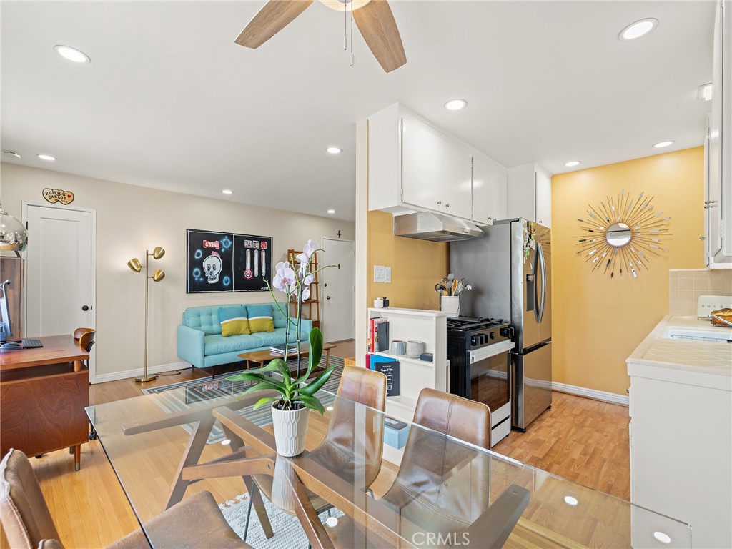 3042 E 3rd Street 2