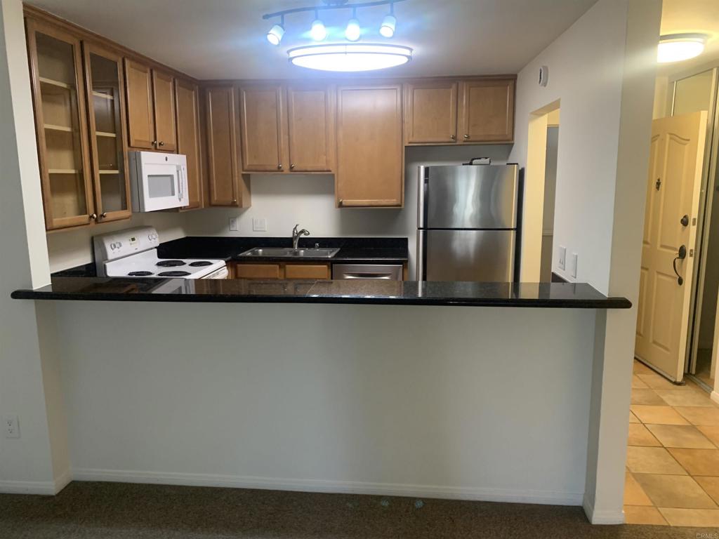 3030 Suncrest dr. 209