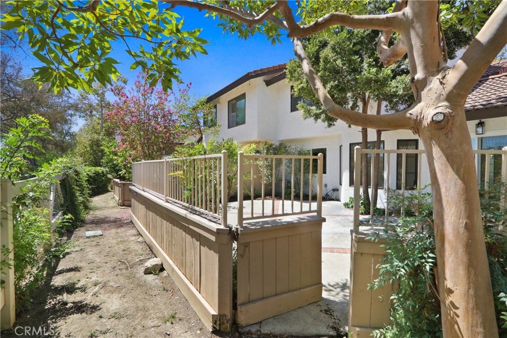 18 Clover Hill Lane 115, Laguna Hills CA 92653 - Photo 30