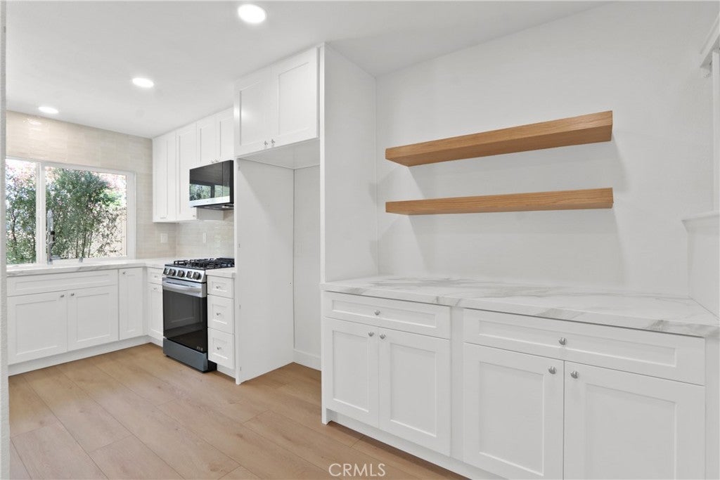 18 Clover Hill Lane 115, Laguna Hills CA 92653 - Photo 12