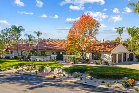 Photo of 528 Flores De Oro, Rancho Santa Fe, CA 92067 (MLS # NDP2511338)