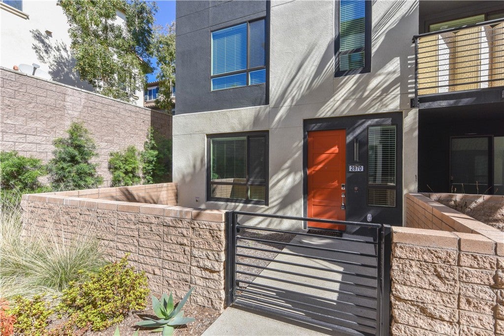 2870 N Glassell