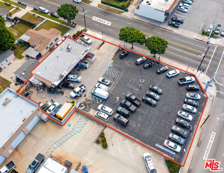 16720 Lakewood Boulevard