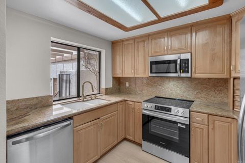 Tiny photo for 22 Seaview Dr S Dr, Rolling Hills Estates, CA 90274 (MLS # PTP2506917)