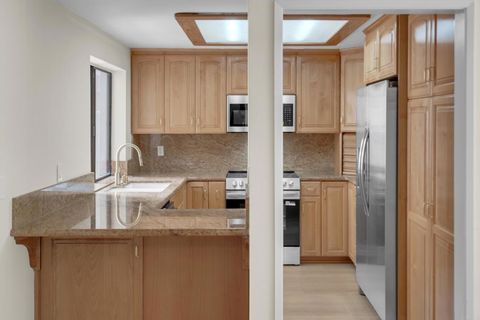 Tiny photo for 22 Seaview Dr S Dr, Rolling Hills Estates, CA 90274 (MLS # PTP2506917)