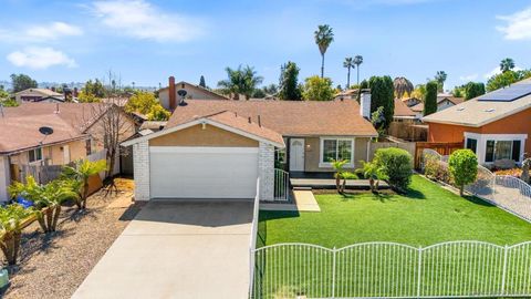 Photo of 4621 Avery St St, Oceanside, CA 92057 (MLS # 260005998SD)