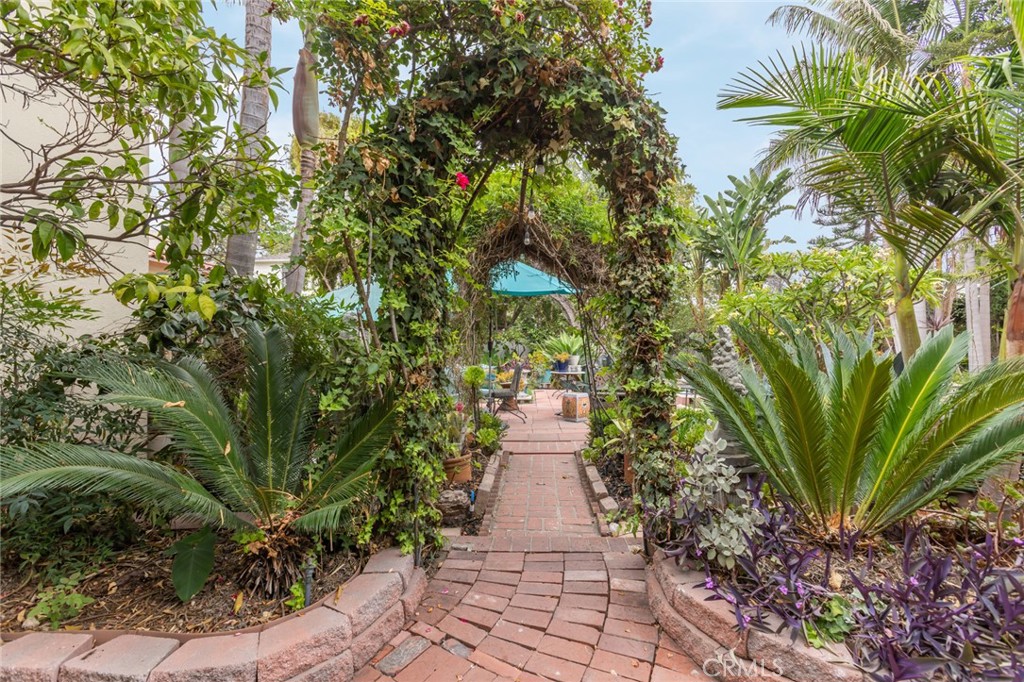 Bixby Knolls (BK) - Residential