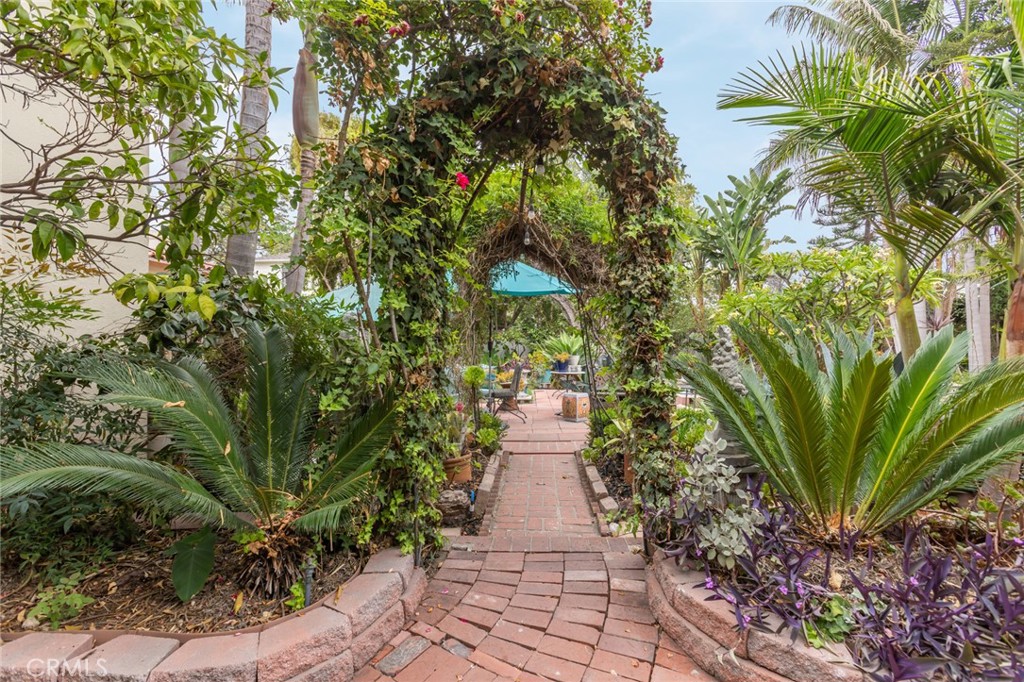 Bixby Knolls (BK) - Residential