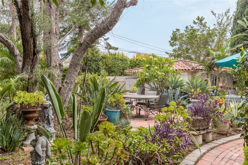 Bixby Knolls (BK) - Residential