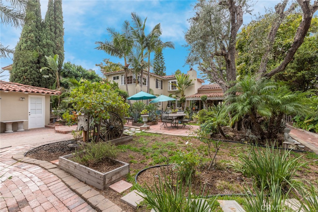 Bixby Knolls (BK) - Residential