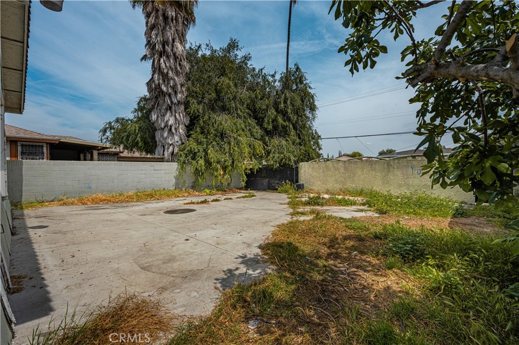 1405 S Center Avenue