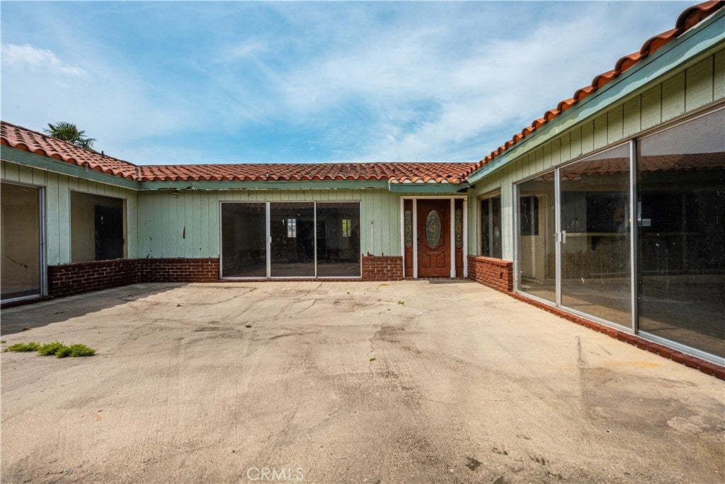 1405 S Center Avenue