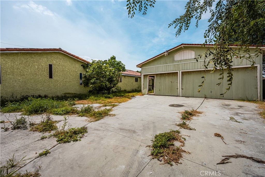 1405 S Center Avenue