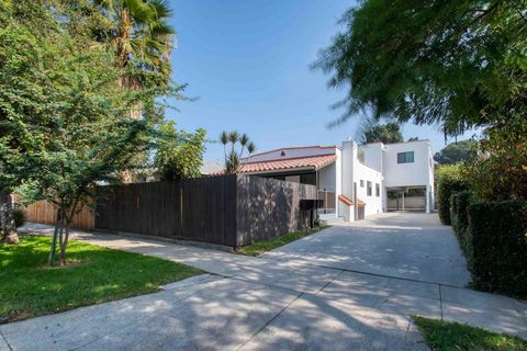 Photo of 3185 Larga Avenue #B, Los Angeles, CA 90039 (MLS # P1-26733)