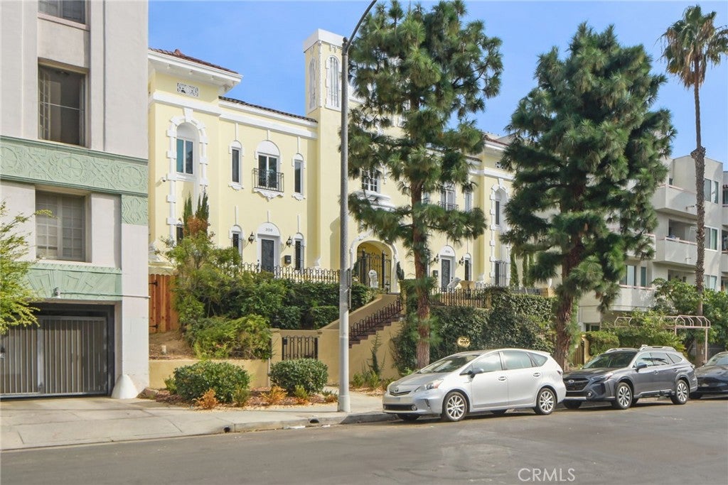 326 S Kingsley DR, Los Angeles CA 90020