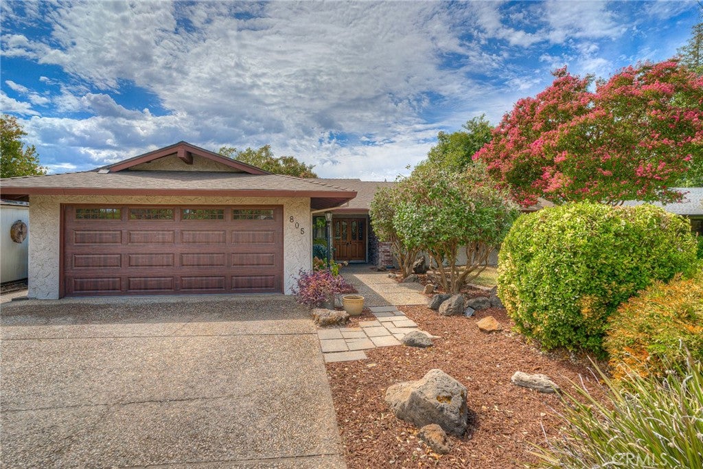 805 Madrone Avenue