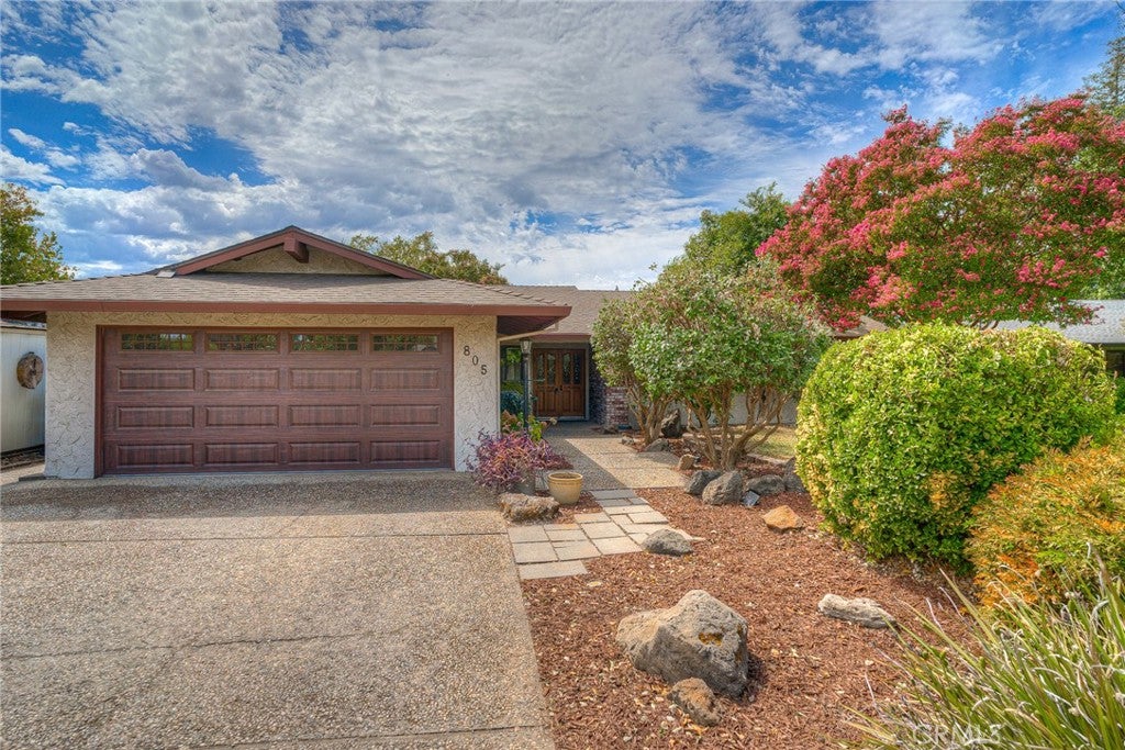 805 Madrone Avenue