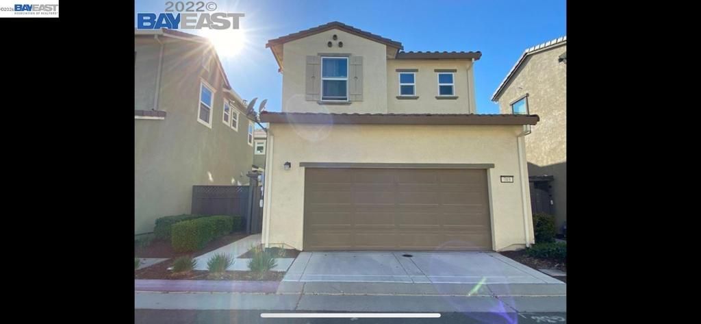 Photo of 703 N Claret Ln, Mountain House, CA 95391 (MLS # 41127439)