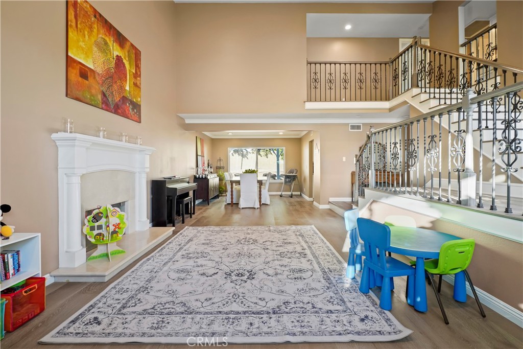 Properties 4 2229 Chesterton