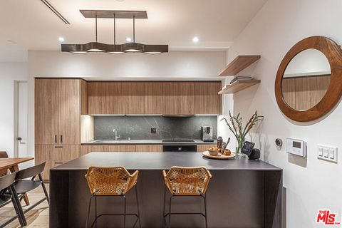 Photo of 1030 N Kings Road #104, West Hollywood, CA 90069 (MLS # 26659409)