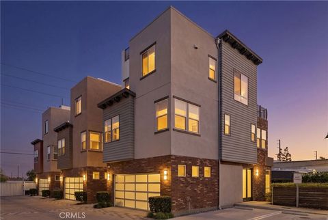 783 Wonder Lane Costa Mesa CA 92627