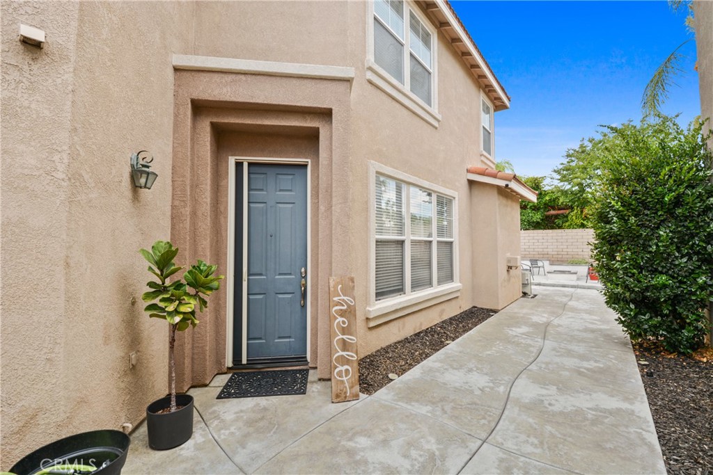 1549 E Cameron Way