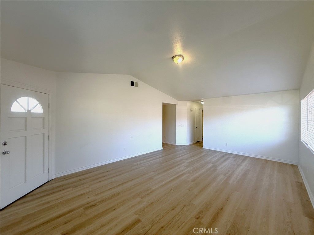 Photo of 807 E Etiwanda Avenue, Rialto, CA 92376 (MLS # CV26045839)
