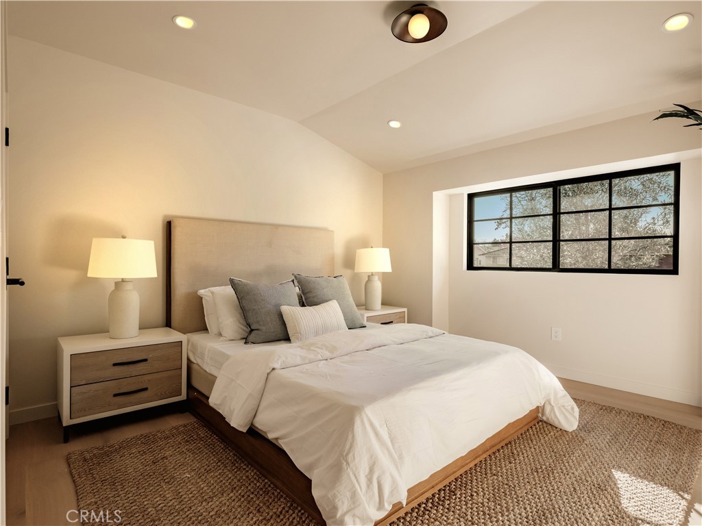 Northridge, California, 91325, United States, 4 Bedrooms Bedrooms, ,4 BathroomsBathrooms,Residential,Active,2030583