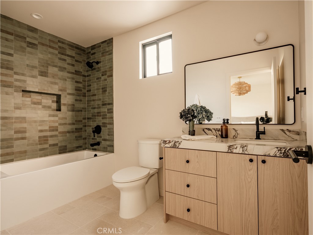 Northridge, California, 91325, United States, 4 Bedrooms Bedrooms, ,4 BathroomsBathrooms,Residential,Active,2030583